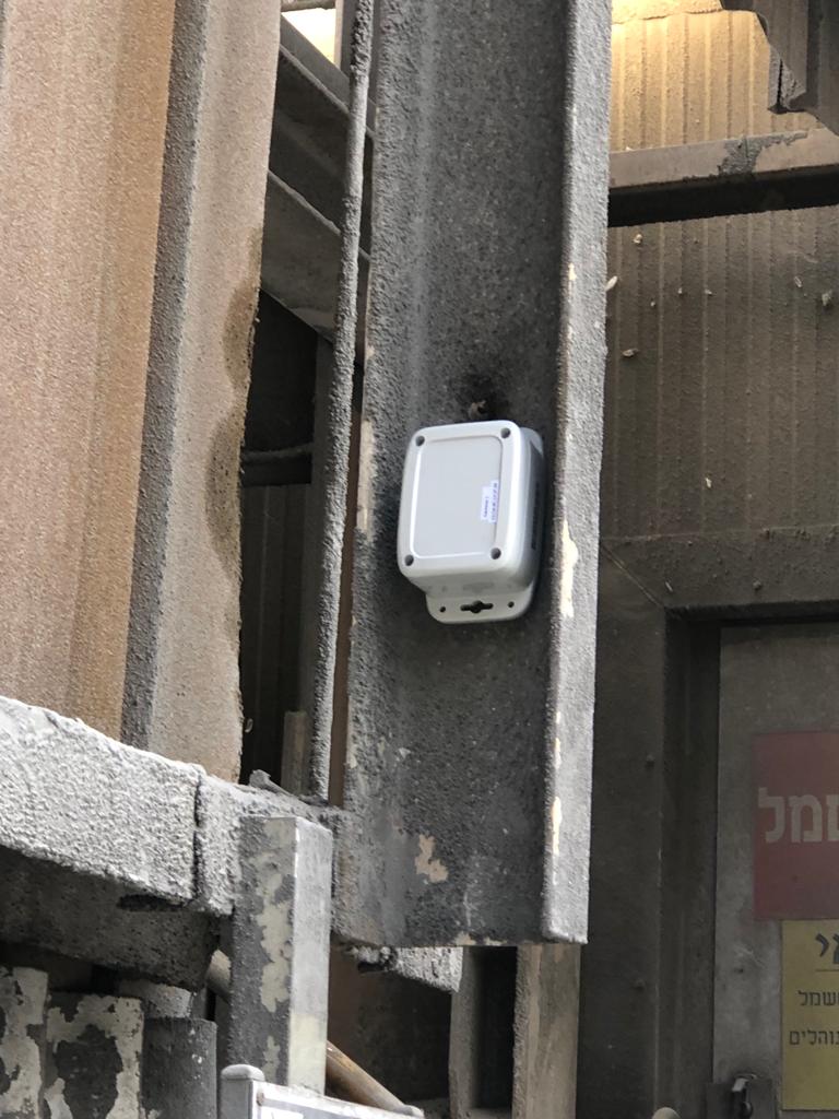 wall mounted sensor device img